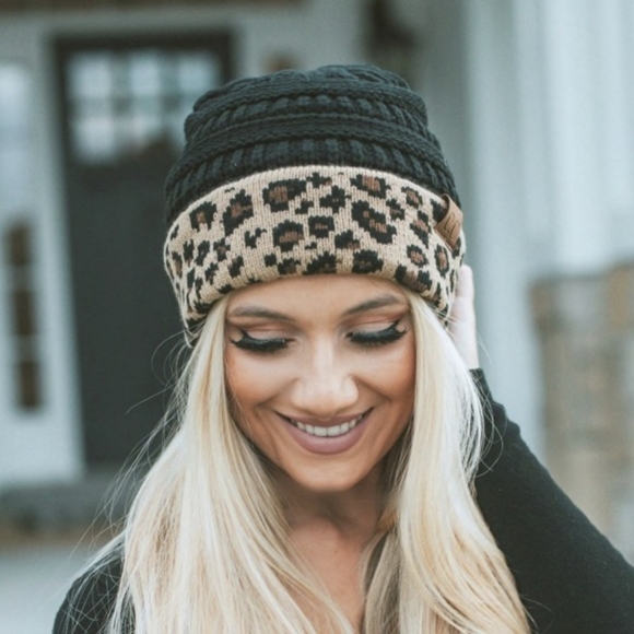 LAST ONE! 🥳HOST PICK🥳 NWT C.C. Black and Leopard Print Knit Beanie - Picture 7 of 16